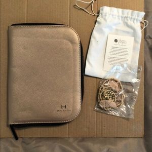 Halston jewelry holder and blume project necklace